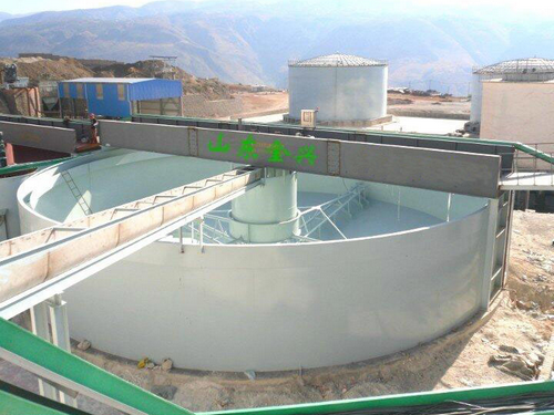 高效液压驱动液压提耙矿山浓缩机